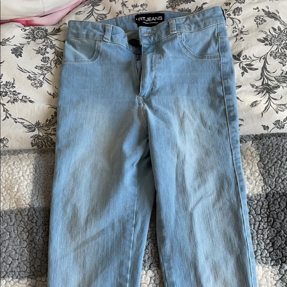 Brand new FIT JEANS XS - Picture 3 of 4